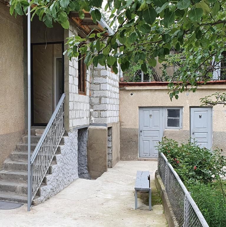 Дома для отпуска House for daily rent in Stepanavan Степанаван-5